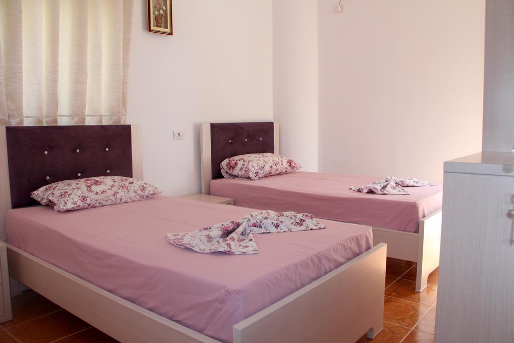 Kristi Apartments Sarande Exterior photo